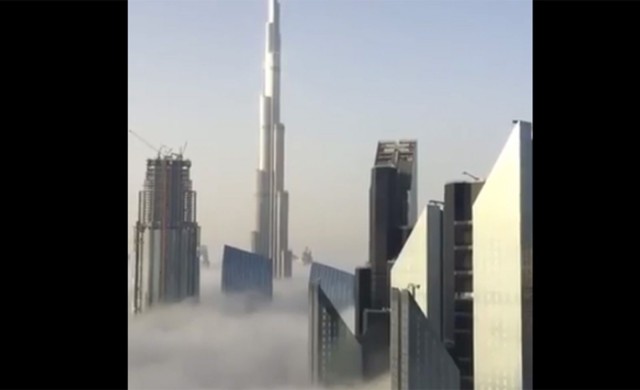 Dubai_iphone_fall001