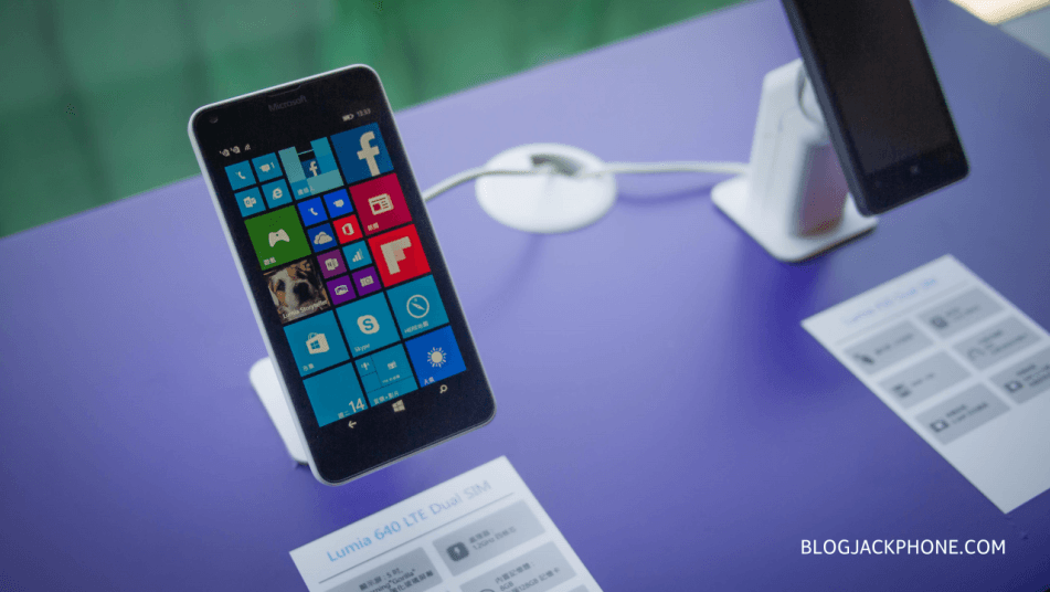 Lumia-640-640-XL-HK-Launch-Event-2