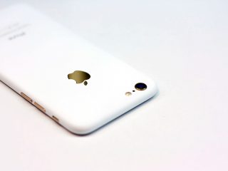 custom-white-iphone