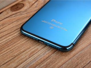apple-iphone-7-jet-blue-unbox-4