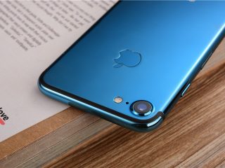 apple-iphone-7-jet-blue-unbox-5