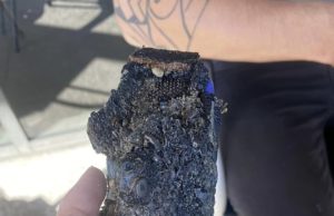 Nokia 3210 才是王者,即使浸在海水中長滿藤壺仍可開工