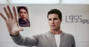 馬斯克預言:20年內實現「數碼永生」,你的意識將活在 Optimus 機器人體內