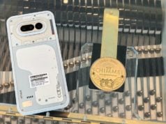 Nothing (4a) 開箱評測:賣點只得一條燈條?