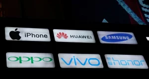 2026全球智能手機出貨量預計跌13.9%,創2013年以來新低