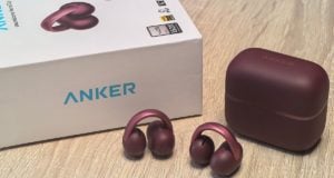 Anker Soundcore AeroClip 2 評測:加入 Thus 晶片,通話與音質表現稱職